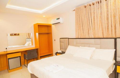 Lekki Phase 1 Hotel | ONYX AND IVY HOMES