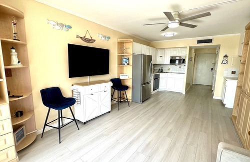 Islamorada Condo | Open Concept Studio Apartment in Islamorada