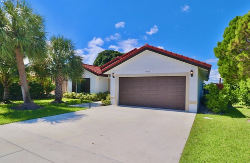 Southwest House | Open Concept Sunset Galore in West Palm Beach