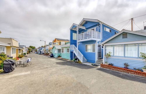 Avalon House | Open Floor Plan Home Eucalyptus w/Balcony Views
