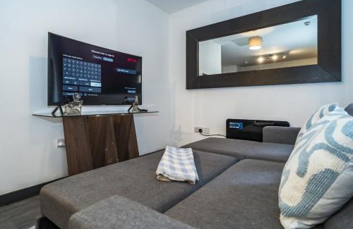 Royal Tunbridge Wells Apartment | Opera Suite