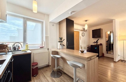 Old City Apartment | Opera Sunrise 2 rooms Balcony Top Floor Center