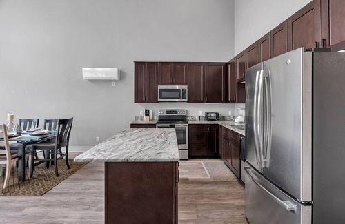 Birmingham Condo | Opulent Birmingham Retreat