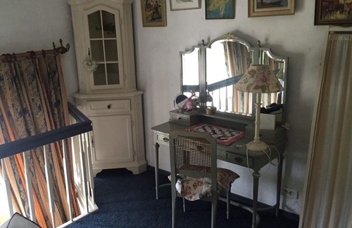 Lizy-sur-Ourcq Apartment | Orangerie Chateau La Trousse