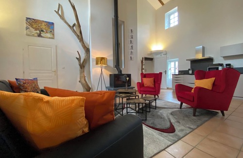 Ribaute-les-Tavernes Apartment | Orangerie de Cardet - Gîte "Le Mûrier"