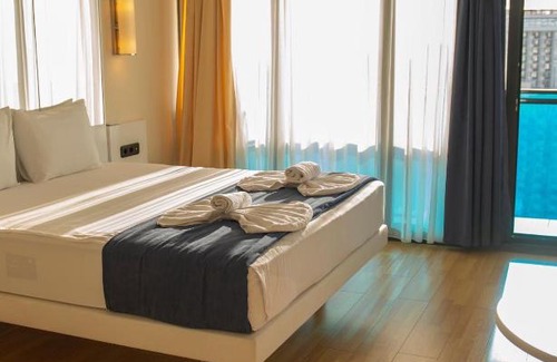 New Boulevard Apartment | ORBI CiTY Aparthotel Black Sea View