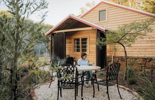 Yallingup Siding House | Orchard Cottage - Country Escape