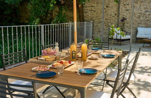 Ballan-Mire Villa | Orchard house in the Commanderie de Ballan