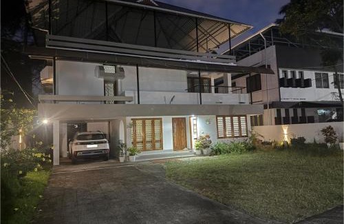 Thiruvananthapuram House | orchid villa
