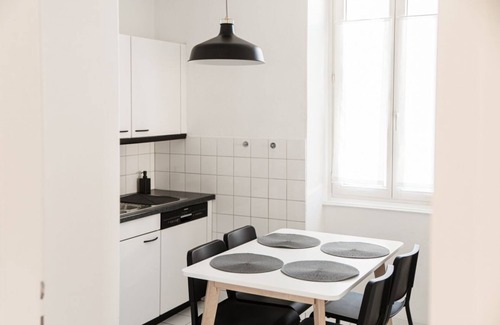 Massagno Apartment | Original apartment a few minutes from Lugano (Giuka Apartment)