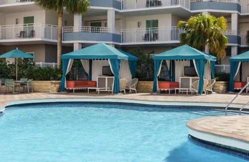 Florida Central Atlantic Coast Hotel | Orlando Suite Offering Living + Rest Areas for Theme Park or Family Stays