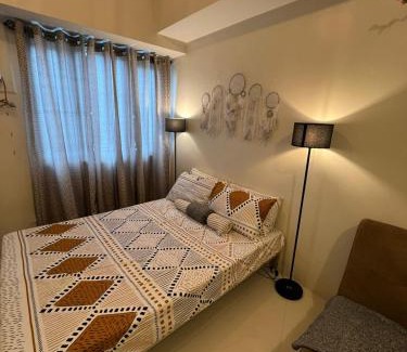 Valencia Apartment | Osaka Theme LRT Gilmore Robinsons Magnolia Free Netflix Internet Pool