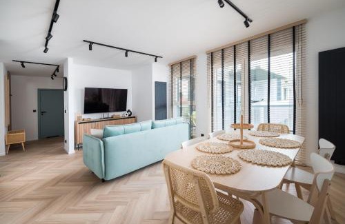 Bialoleka Apartment | Osiedle Natura PREMIUM Apartment by BookingHost