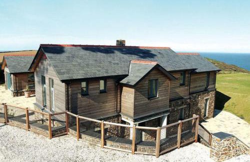 Wadebridge House | Ossco