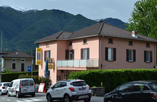 Cadenazzo Hotel | Osteria Centrale