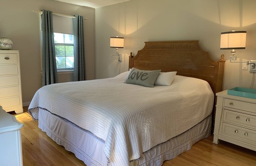 Wianno House | Osterville - Spacious home 4 bedroom 3 bathroom in Wianno