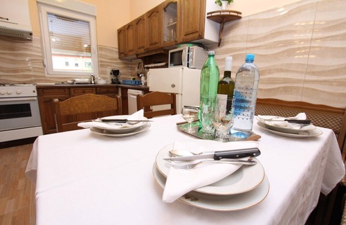 Valdebek Apartment | OTO Three-Bedroom Apartment with Terrace