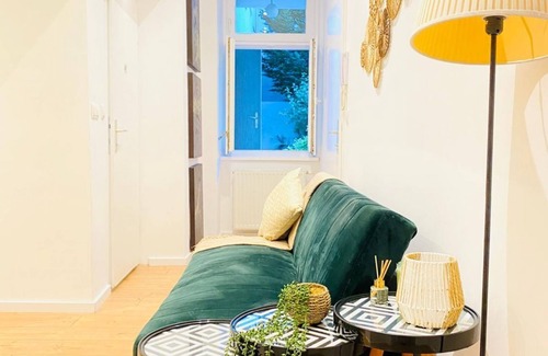 Ottakring Apartment | Ottakring Gem/Cozy Room/w Breathtaking City Views