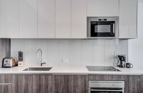 Byward Market - Parliament Hill Apartment | Ottawa - Slater 2B1B