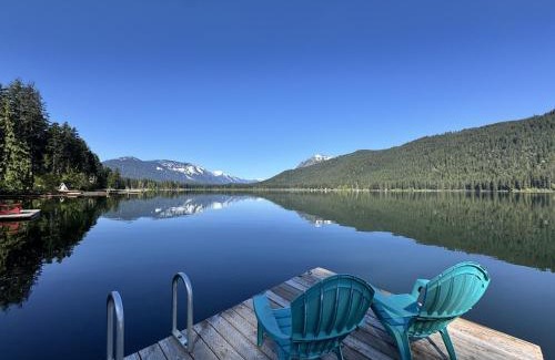 Leavenworth House | Otter Chalet on Fish Lake by NW Comfy Cabins
