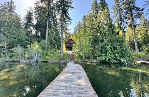 Leavenworth House | Otter Chalet on Fish Lake by NW Comfy Cabins