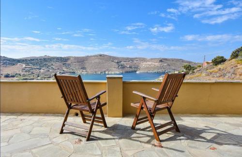 Kea House | Otzia Bay House, 7 minutes walking distance from the beach