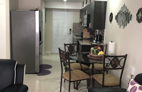 Portmore Apartment | Our beautiful apartment is fully air conditioned with hot water