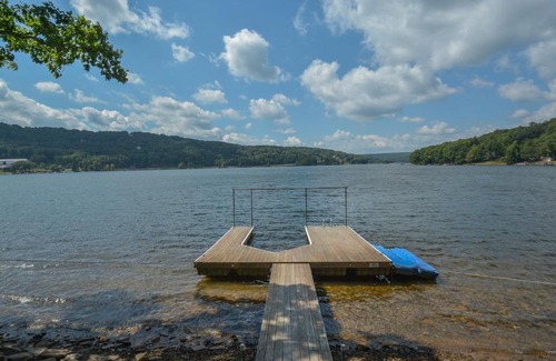 Swanton House | Our Golden Retreat Five-Bedroom Holiday Home