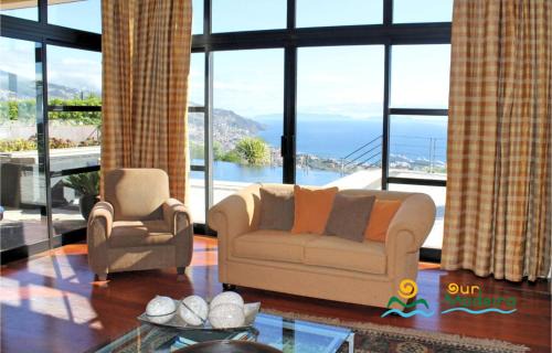Santo Antonio Villa | OurMadeira - Villa Luz, fabulous