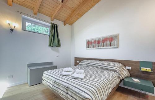Finale Ligure Apartment | Outdoor Apt - Free Park - Bike Shuttle 3min