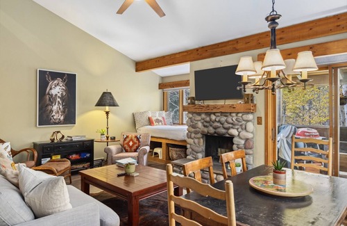 Moose Wilson Road Condo | Outpost: Columbine 1024 - Aspens Location!