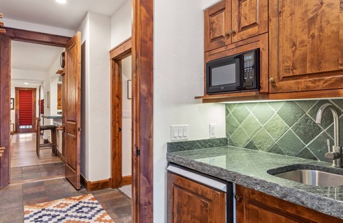 Jackson Condo | Outpost: Grand View 2710 - Air conditioning!