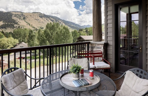 Jackson Condo | Outpost: Grand View 2710 - Air conditioning!
