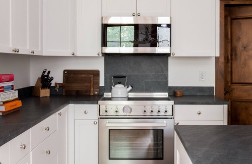 Jackson Condo | Outpost: Grand View 301 - Renovated Condo w/AC