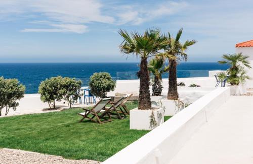 Azenhas do Mar Apartment | OUTPOST - Ocean Casitas