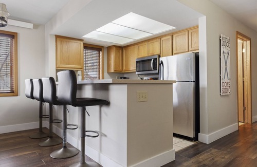 Jackson House | Outpost: Pitchfork 2501 - Close to Snow King Mtn!
