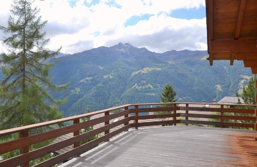 Saint-Luc Apartment | Outside : luxury modern apartment on top floor of a chalet, for 6-8 persons, balcony-terrace, beauti