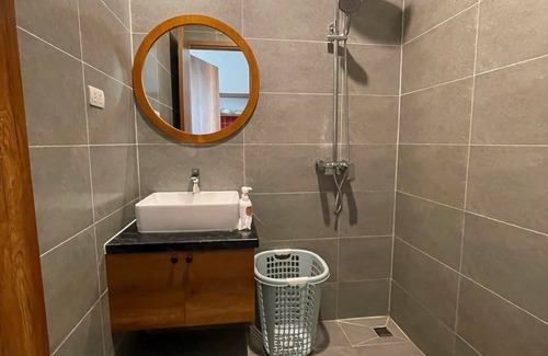 Trang Tien Apartment | OUTSTANDING Residence near FrenchQuarter