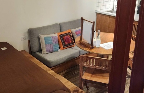 Trang Tien Apartment | OUTSTANDING Residence near FrenchQuarter