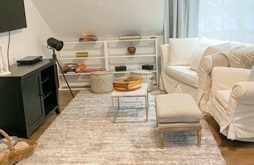 Kawartha Lakes Bed & Breakfast | Over the Top B&B