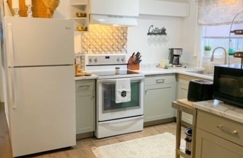 Kawartha Lakes Bed & Breakfast | Over the Top B&B