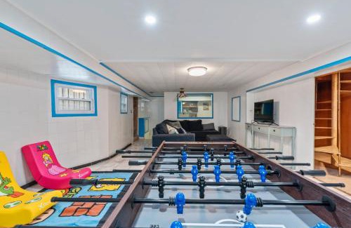 Atlantic City Apartment | Oversized Family Beach Block Duplex with Game Room