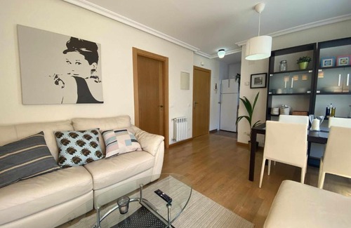 Las Campas y San Claudio Apartment | Oviedo Soja City, a minutos del centro VUT-4679-AS