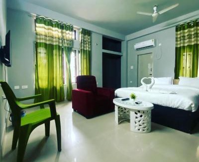 Sualkuchi Hotel | OVIYA INN