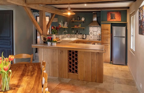Payrac Cottage | Owi – Holiday Home in Nature, Wheelchair Accessible with Pool & Sauna