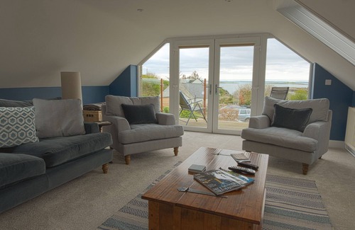 Castle Douglas Cottage | Owl Cote - a cottage that sleeps 5 guests in 3 bedrooms