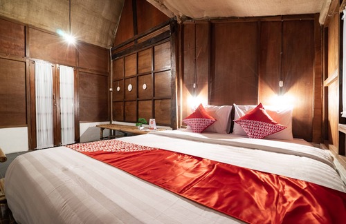 Borobudur Hotel | OYO 2393 Putroyono Homestay