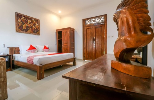 Mambal Hotel | OYO 2607 Men Bebas Residence