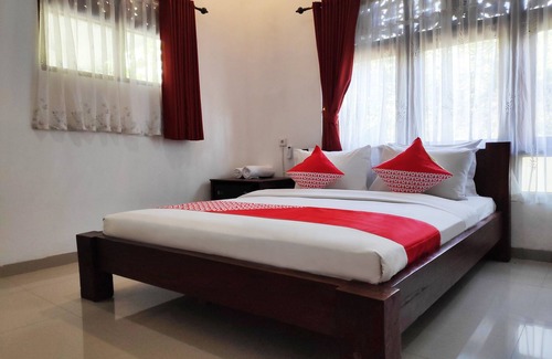 Mambal Hotel | OYO 2607 Men Bebas Residence