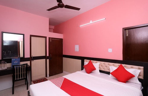 Sector II Hotel | OYO 26595 Silver Leaf